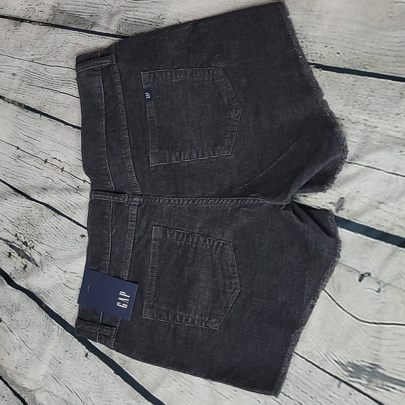 GAP Charcoal Gray Corduroy Shorts with raw hem Size 8 - Picture 2 of 10